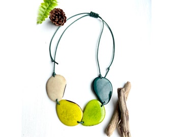 Light Green Tagua Bead Necklace - Statement Necklace - Eco Fashion - Sustainable Jewellery