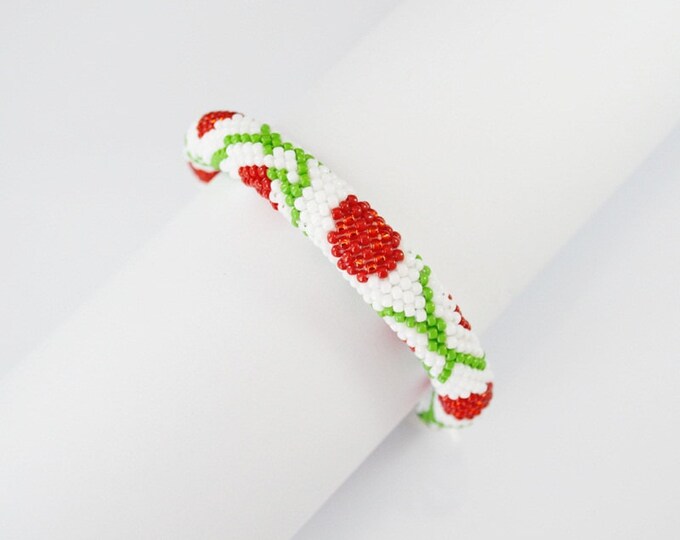 flower bracelet, beaded bracelet, crochet bracelet, christmas gift, women gift, handmade gift, seed bead bracelet, jewelry women, rustic