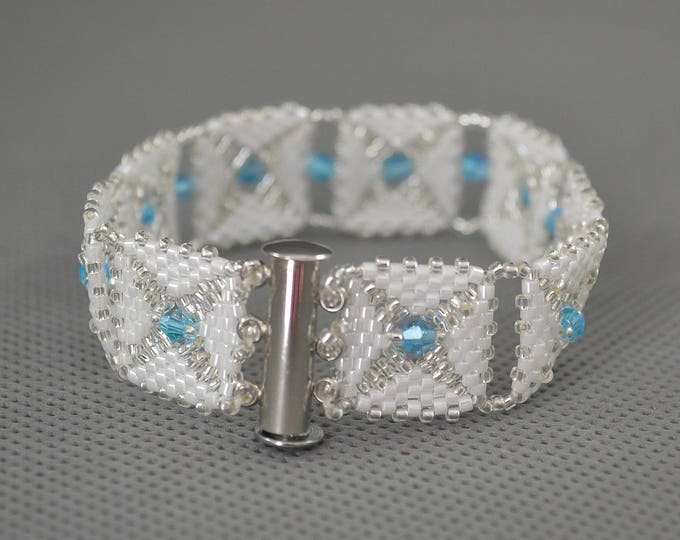 blue Swarovski, cuff Swarovski, skinny bracelet, bohemian bracelet, adjustable bracelet, luster bracelet, seed bead bracelet, wedding