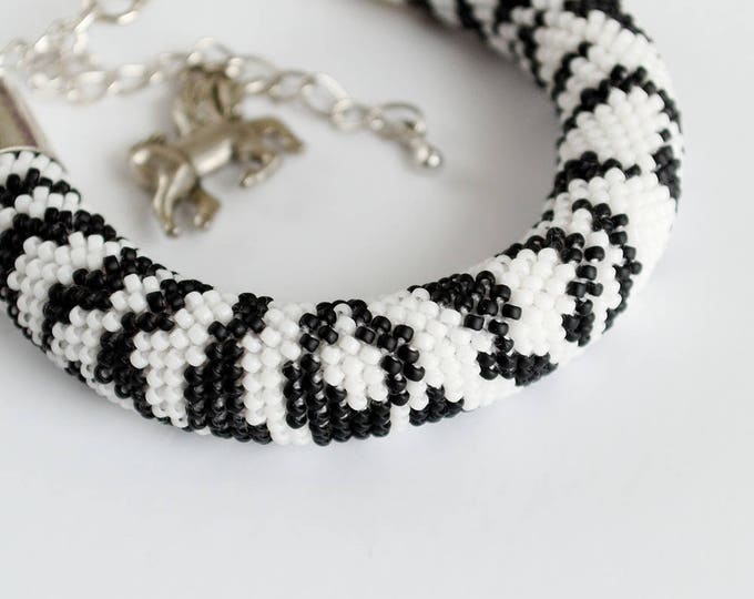 White black bracelet zebra bracelet seed beads bracelet safari style wilde bracelets tiny beads gift for her crochet bracelet womens girls