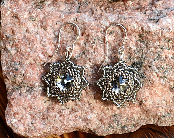 glowing earrings, maroon earrings, party earrings, crystal earrings, Rivoli earrings, Swarovski earrings, flower earrings, silver earrings