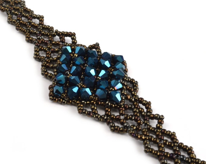 delicate bracelet with navy blue crystals, gemstone crystal jewelry, woven bracelet, seed bead bracelet, handmade jewelry, women gift