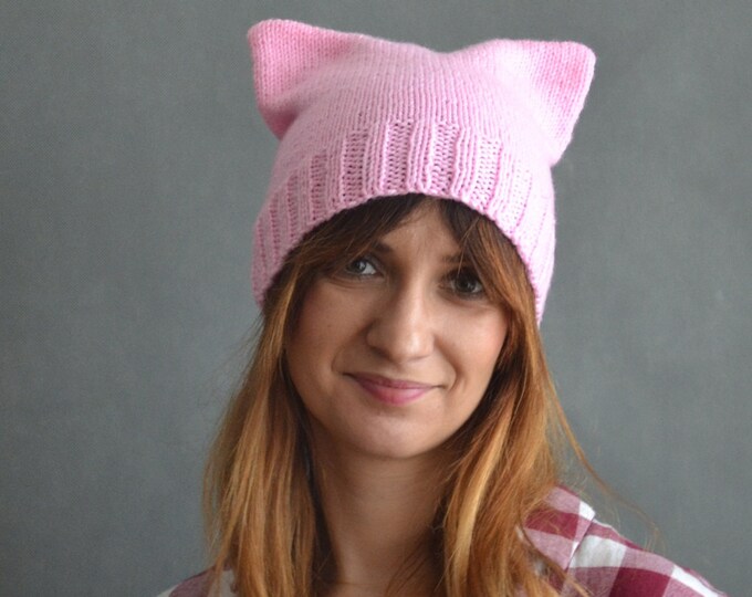 Pink Pussyhat Cap Cat Hat Wool Acrylic hat Unisex cat hat Cat hat striations messy bun hat Custom pussyhat Pink pussyhat Mens cat hatines