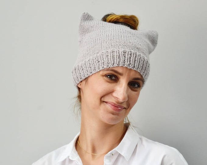 Gray Pussyhat Hole pony bun Spring winter hat Cap Cat Hat Wool Acrylic hat Unisex hat striations messy bun hat pussyhat Mens cat hatines