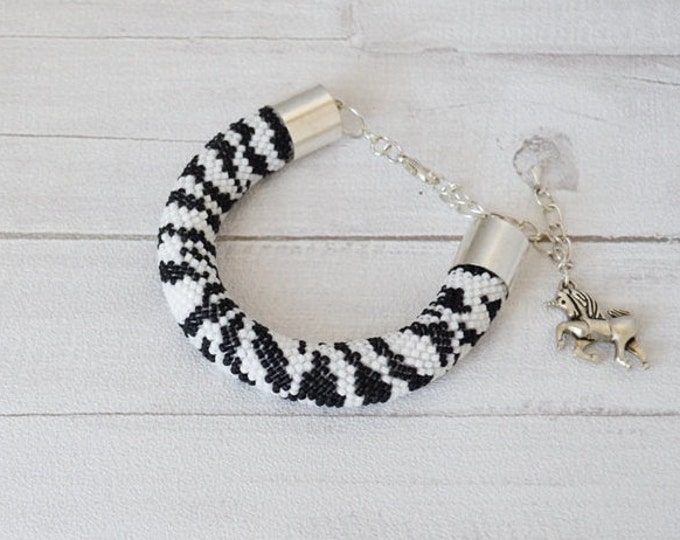 White black bracelet zebra bracelet seed beads bracelet safari style wilde bracelets tiny beads gift for her crochet bracelet womens girls