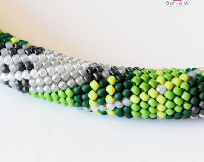Green Scottish Tartan, beaded necklace, beaded rope necklace, crochet necklace, seed bead necklace, tartan jewelry, tartan necklace beadwork