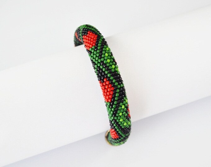 Heart crochet rope Bracelet Beaded Seed beads bracelet jewelry Colored pattern Black red green Womens girls gift Springs jewelry