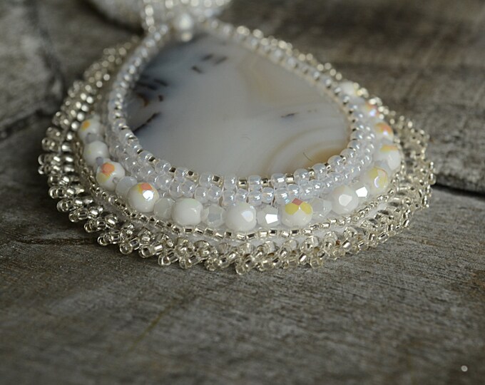 White stone necklace - Dendritic agate - a stone of abundance