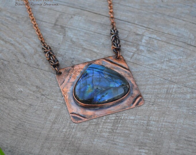 Blue labradorite, stone necklace, Copper necklace, Metal plate necklace, Metal sheet, amulet necklace, Pendant stone, Chainmalle necklace