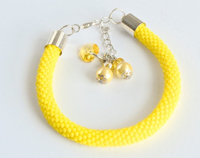 yellow bracelet, beaded bracelet, christmas bracelet, women bracelet, seed bead bracelet, sunny bracelet, crochet bracelet, pastel bracelet