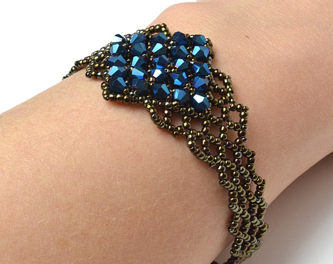 delicate bracelet with navy blue crystals, gemstone crystal jewelry, woven bracelet, seed bead bracelet, handmade jewelry, women gift