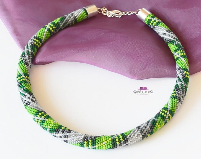 Green Scottish Tartan, beaded necklace, beaded rope necklace, crochet necklace, seed bead necklace, tartan jewelry, tartan necklace beadwork