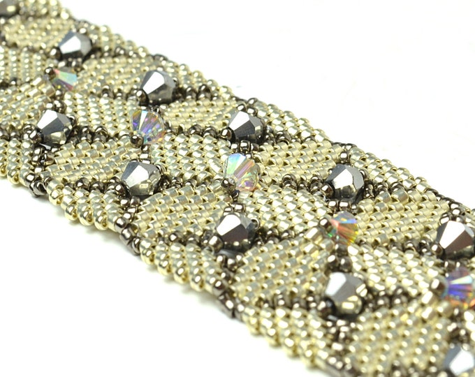 Swarovski crystals, braided bracelet, aluminum and nickel