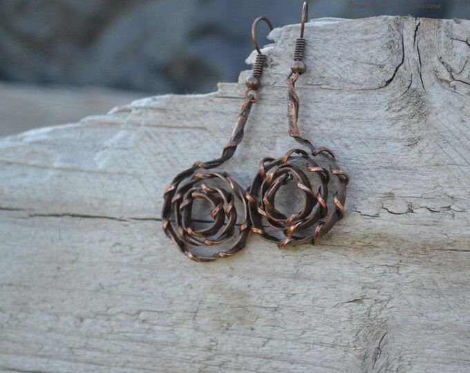 Twisted roses Copper earrings necklace Set Jewellery Roses pendant Spiral earrings Metal necklace Copper jewelry Gift for her womens leather