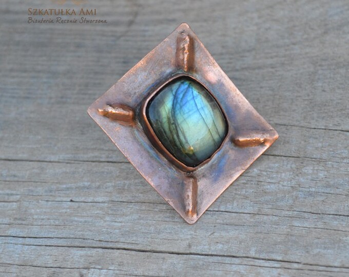 Square ring, labradorite ring, big large ring, copper ring, statement ring, metal ring, gemstone ring, labradorite jewelry, witchy ring