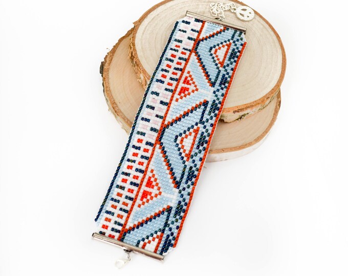 Huichol Bracelet, Native Cuff Bracelet, Native American Beaded Bracelet, Aztec Bracelet, Tribal Bracelet, Wide bracelet, Geometric bracelet