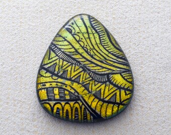 Lg 35x41mm Focal Cabochon of Dichroic Glass - Etched Zen-tangle Pattern - Gold Color on Black - F724-E38