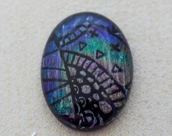 24x32mm Dichroic Glass Cabochons - Etched Zen-Tangle Pattern -Dark Gray, Green, Pink on Black - F853-E28 //