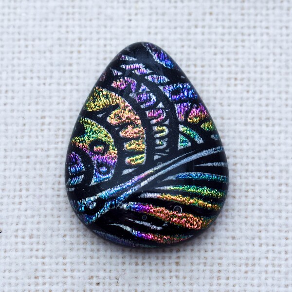 24x31mm Focal Cabochon of Dichroic Glass - Etched Zentangle Pattern - Rainbow on Black Glass - C675-E28