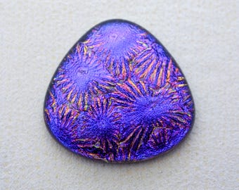 40x40mm Focal Cabochon of Dichroic Glass - Starry Blue Magenta, Pink Colors on Black - F827-R40