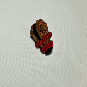 New Coffin Who Dis enamel pin/Coffin Pin/Horror pin/enamel pin/goth pin/death pin