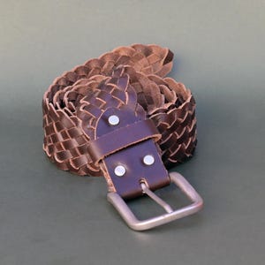 Leather belt with no punch holes -  Personalized leather belt- Free size belt - Super strong belt with no punch holes.