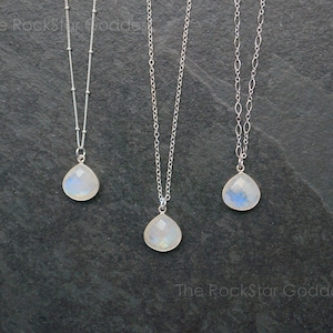 Collier pierre de lune, Collier pierre de lune en argent, Pierre de lune, Bijoux en pierre de lune, Bijoux en pierre de lune en argent, Pierre de lune arc-en-ciel, Pierre de naissance de juin