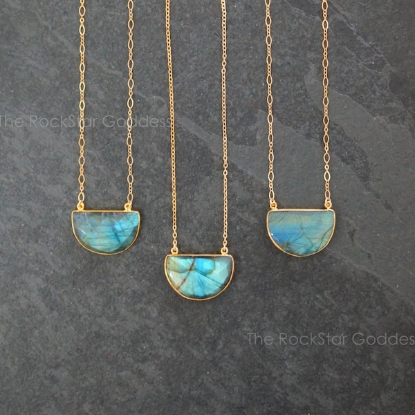 Gold Labradorite Necklace, Labradorite Pendant, Labradorite Jewelry, Labradorite Necklace, Blue Labradorite, Labradorite Flash, Gift for Her