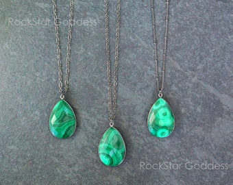 Malachite Necklace, Gunmetal Malachite Pendant, Gunmetal Jewelry, Green Crystal Necklace, Malachite, Gemstone Necklace, Gift for Her