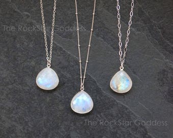 Moonstone Necklace, Silver Moonstone Necklace, Moonstone, Moonstone Jewelry, Silver Moonstone Jewelry, Rainbow Moonstone, June Birthstone