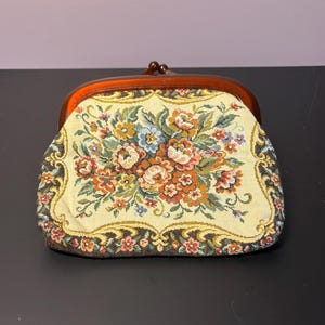 Vintage Floral Tapestry Purse with Kiss Lock Closure | Retro Needlepoint Pouch | Small Clutch Bag