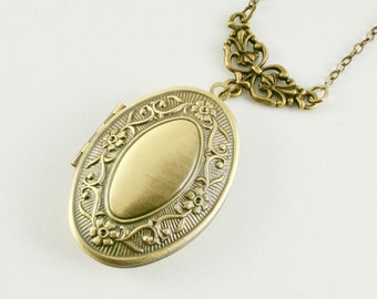 Large Oval Locket, Antiqued Brass Floral Locket, Antique Bronze Oval Locket, 2 Photo Locket, Mother's Gift, Grandmother's Gift