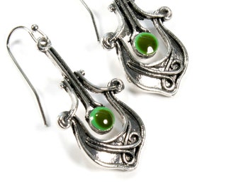 Antique Silver Celtic Knot Earrings, Knot Earrings with Eye Stone, Antique Silver and Green Stone Earrings, Dangle Earrings