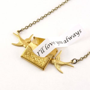 Carta de amor de San Valentín Collar de medallón de sobre, medallón de damas de honor, collar de medallón personalizado, collar de notas de amor