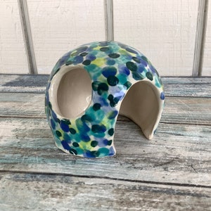 Betta Fish Hut Ceramic MADE TO ORDER - Round Fish House - Small Aquarium Decorations - Betta Hideout - Aquarium Hide - Fish Tank Accessories