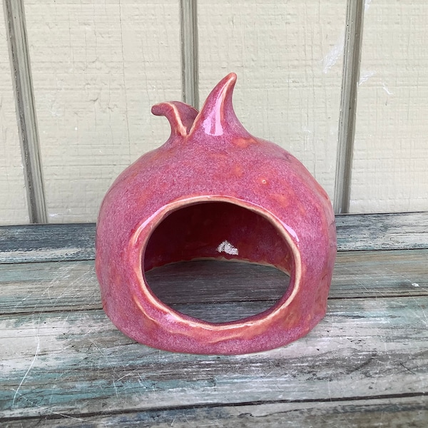 Hamster House Berry MADE TO ORDER - Ceramic Reptile Hideout - Aquarium Rock Cave - Fish Hideout - Small Critter Home - Snake Tank Decor