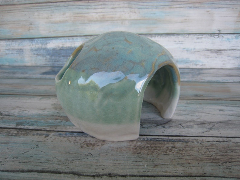 Toad House White and Turquoise Aquarium Decoration Modern Ceramic Fish Tank Decorations Aquarium Rock Cave Reptile Tank Decor