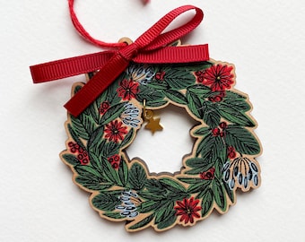 Holiday Wreath Christmas Tree Decoration, Traditional Botanical Luxury Handmade Wooden Ornament