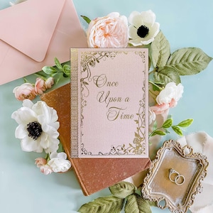 Invitación de boda de cuento de hadas: invitación impresa con lámina metalizada, tarjeta de boda de princesa imagen 1