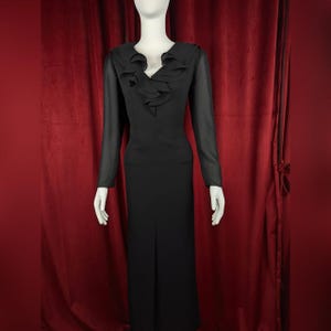 green emerald velvet dress Flattering Long Sleek Formal Dress
