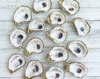 Oyster Shell Place Cards, Personalized Oyster Shell with Name, Wedding Favor, Bridesmaid's Gift, Jewelry Dish, Ring Dish