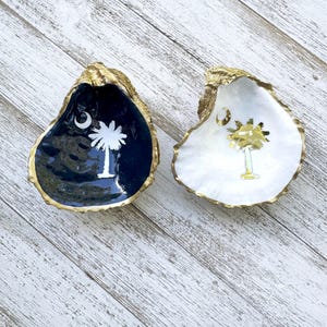 South Carolina Oyster Shell Jewelry Dish / Ring Dish with Palmetto Tree and Crescent Moon, Trinket Dish, Coastal Decor