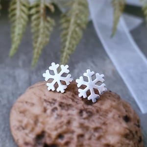 Snowflake Earrings Studs, Winter Earrings, Sterling Silver Earrings Studs, Minimalist Earrings, Winter Jewelry, Christmas Gift for Her