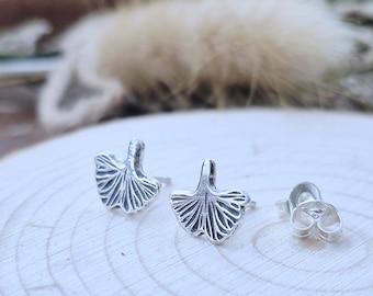 Ginkgoblad oorbellen studs - sterlingzilveren oorbellen - minimalistische sierlijke sieraden - kerstcadeau