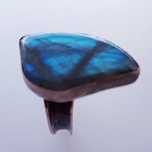 Labradorite personal ring. Abundance, wealth totem ring. "I am affirmating wealth." Shipping free.