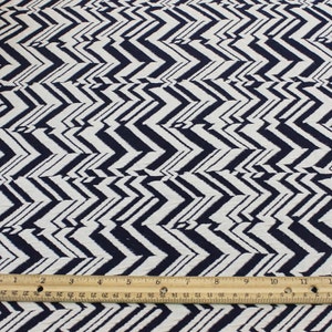 Knit Jacquard Knit Chevron Arrowhead Stretch Cotton Jacquard Knit Fabric Navy Off White - 1 Yard Style 474