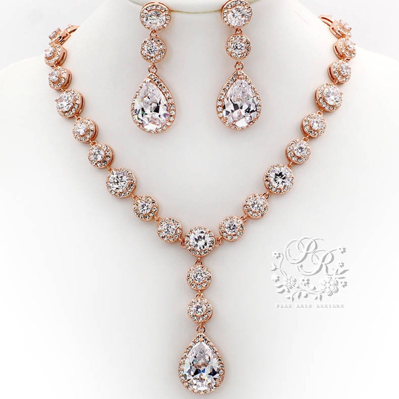 Pure Radiance Necklace and Earring Set - Rent main image 0