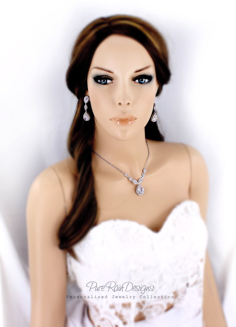 Wedding Necklace Earrings set Zirconia Rhinestone Backdrop Necklace Earrings set Wedding Jewelry set Wedding Accessory Bridal Jewelry Pazu