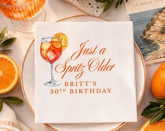 Just a Spritz Oudere servetten | Aangepaste Aperol Spritz verjaardagscocktailservetten | Grappige feestservetten | Gepersonaliseerde mijlpaalfeestdecoratie