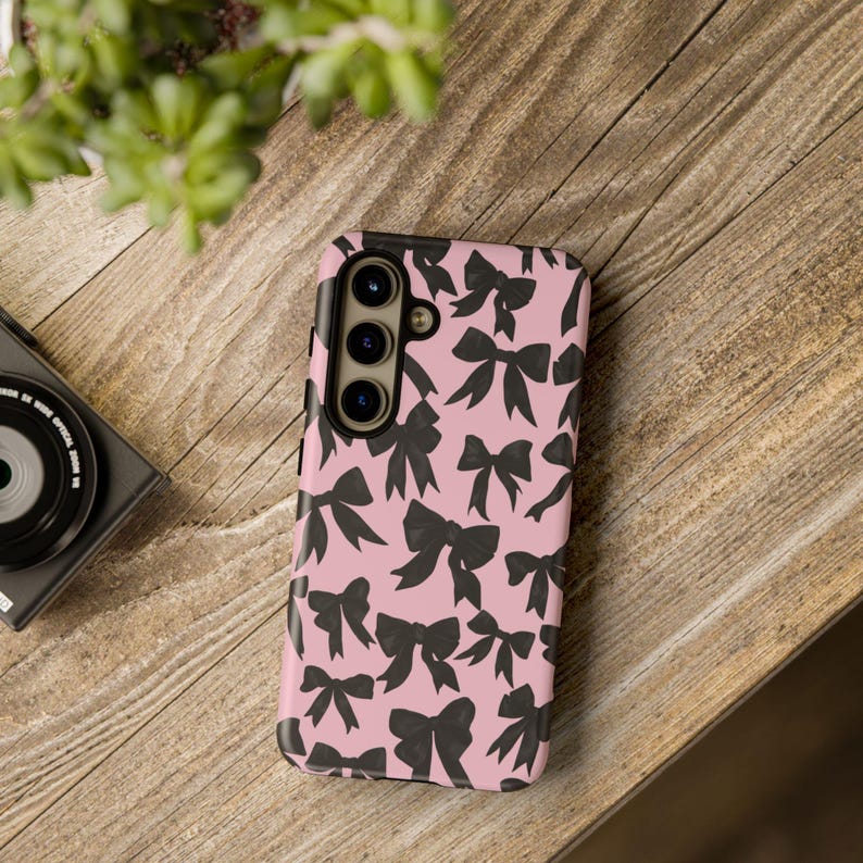 Black Bow Pink Phone Case: Preppy Coquette iPhone & Galaxy Cover image 2